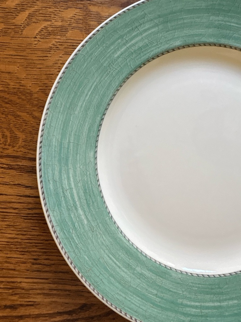 Wedgwood 1997 Sarah’s Garden (2) Green Rim Dinner Plates- Made in England - Picture 6 of 15